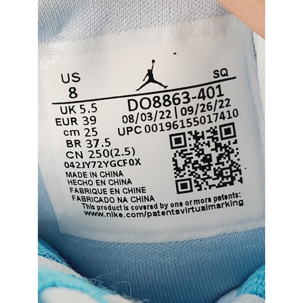 Jordan, Fabric Upper, Rubber Sole Athletic Slide, Women, Size 8, Blue / White. - Picture 6 of 7
